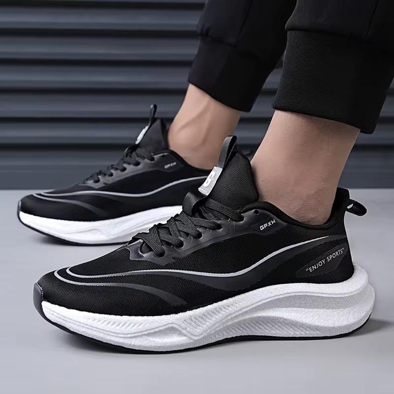 حذاء مريح وأنيق للاستخدام اليومي – خامات عالية الجودة وتصميم عصري خفيف الوزن