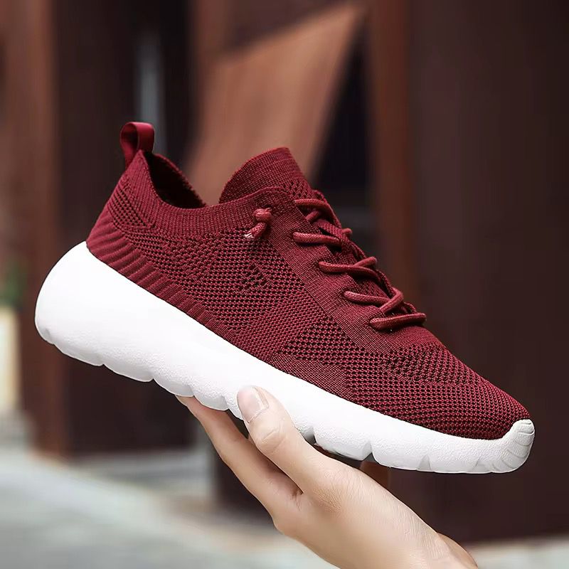 حذاء قماش عصري وجذاب وكمان خفيف ومريح للقدم