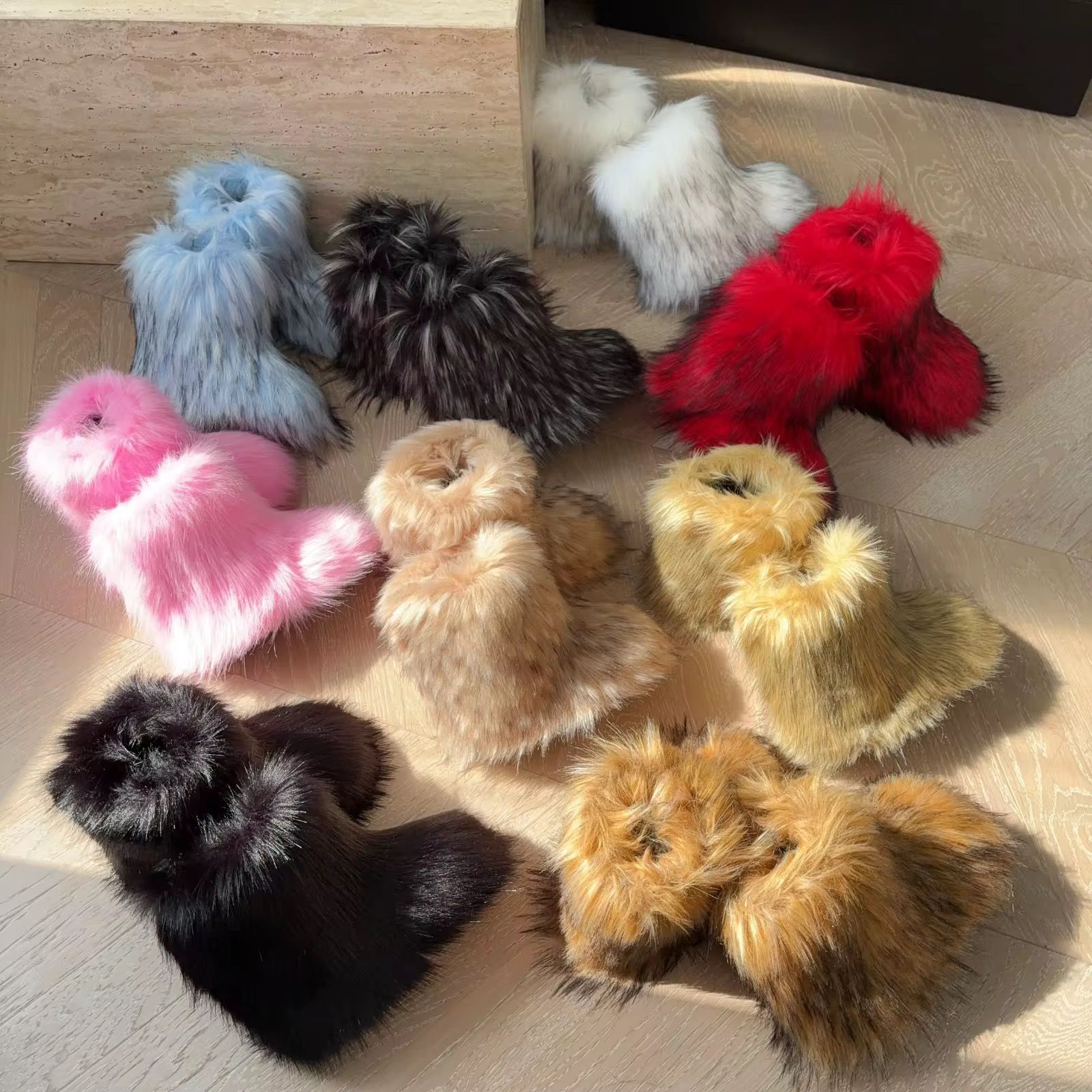 احذيه برقبه شتويه فاخره من الفرو الناعم للاطفال