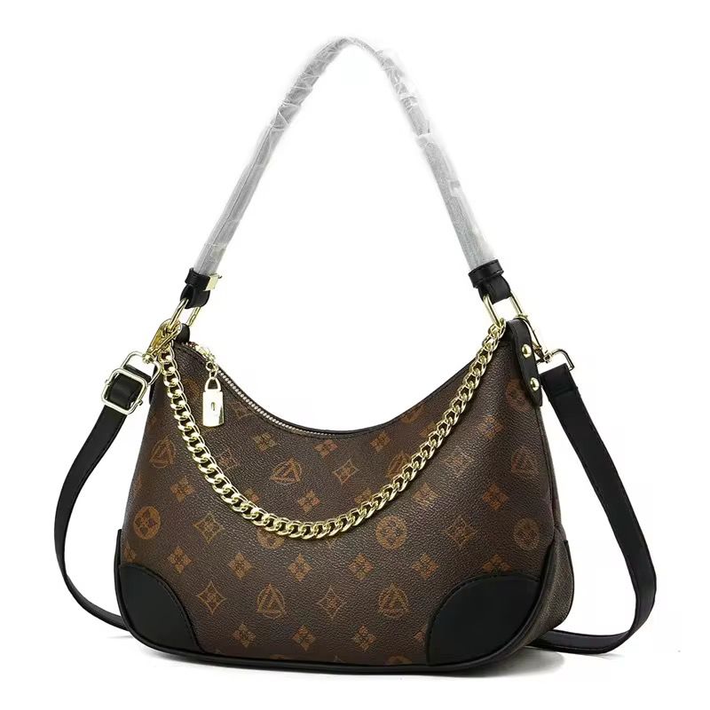 حقائب يد نسائيه كاجوال بتصميم بسيط وعصرى