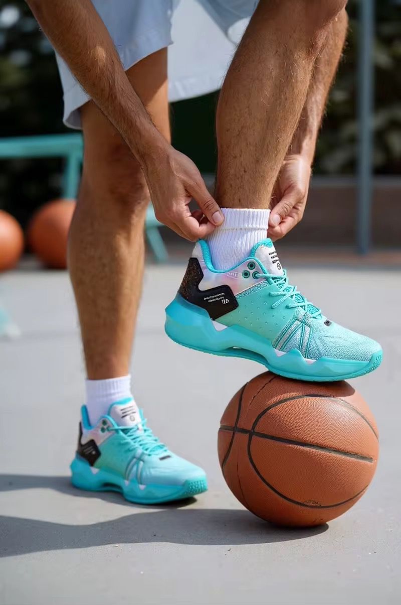 حذاء كره السله عالى الجوده للرجال مصنوع من المطاط