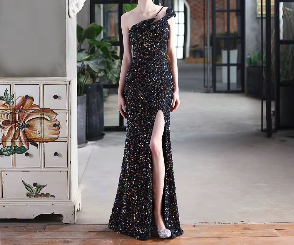 فساتين حفلات بدون اكمام وصل حديثا