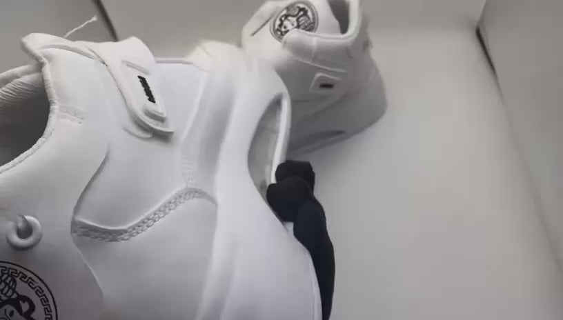 حذاء رياضى عصري جديد مخصص لرجال للجري و الارتداء اليومي